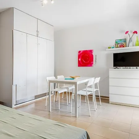 Lovelystay - Sweet Algarvian Escape Apartment